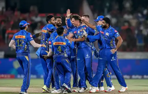 Charith Asalanka signs with Mumbai Indians